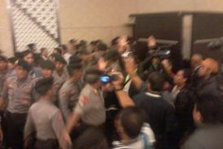 Peradi Pecah Tiga, Masing-Masing Kubu Punya Ketua Umum