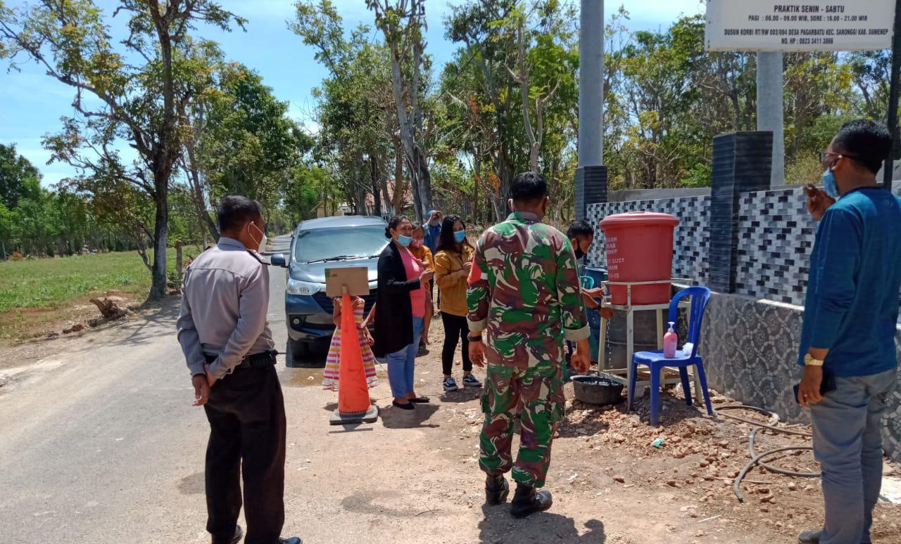 Babinsa Koramil 0827/04 Bluto Giat Pemantauan Penegakan Disiplin Protokol Kesehatan Babinsa Koramil 0827/04 Bluto Giat Pemantauan Penegakan Disiplin Protokol Kesehatan