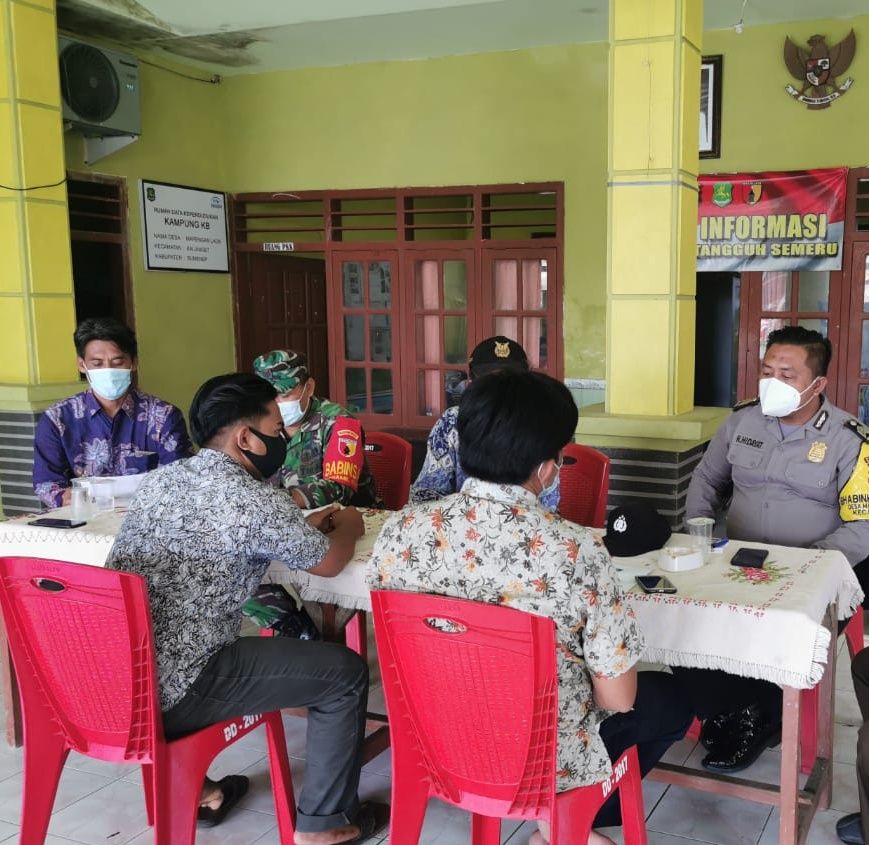 Kompak, Babinsa Koramil 0827/02 Kalinget Dan Bhabinkamtibmas Sambangi Desa Binaan Kompak, Babinsa Koramil 0827/02 Kalinget Dan Bhabinkamtibmas Sambangi Desa Binaan