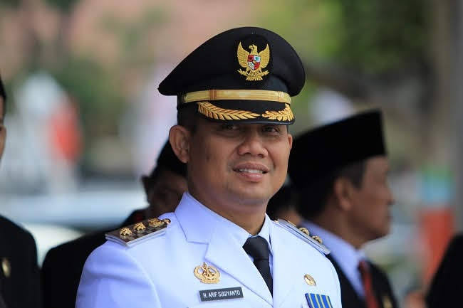 Warga Kebumen Boleh Pakai Mobil Dinas Bupati