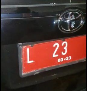 Mobil Ringsek, Ketua Bawaslu Jatim Dilarikan ke Rumah Sakit Sampang Mobil Ringsek, Ketua Bawaslu Jatim Dilarikan ke Rumah Sakit Sampang