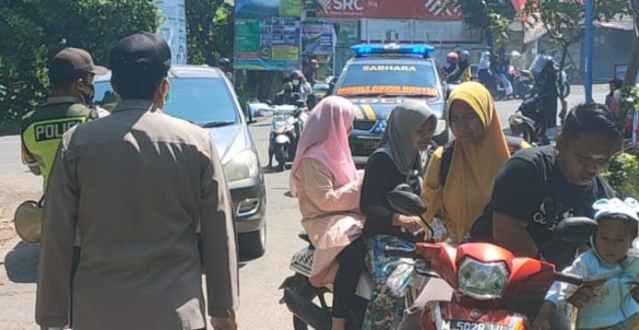 Ratusan Personel Kepolisian Dikerahkan Ke Sejumlah Tempat Wisata di Sumenep