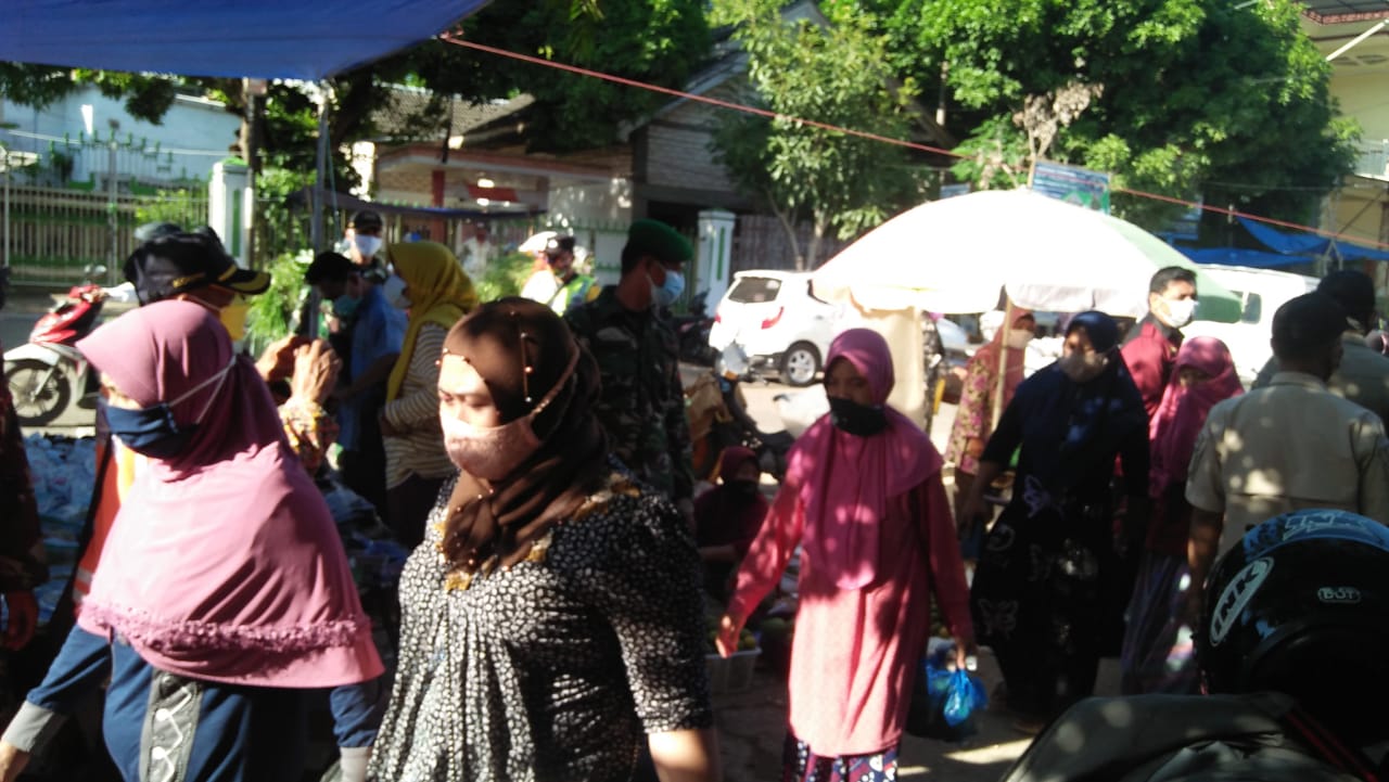 Ops Yustisi PPKM Darurat Di Pasar, 34 Pelanggar Langsung Swab Antigen Di Tempat