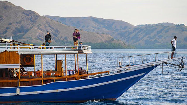 Warga Australia Ramai-ramai Sewa Kapal Laut Tinggalkan Indonesia