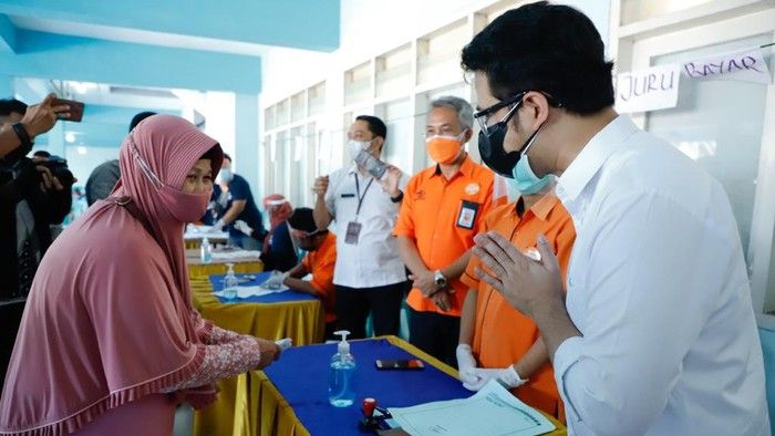 Wagub Emil Pastikan Warga Sumenep yang Tak Mau Divaksin Tetap Terima BST