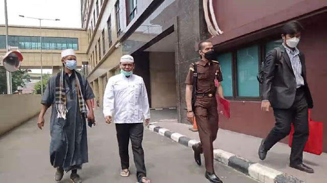 Cerita Beratnya di Penjara, Gus Nur: Ustaz Maaher Ngedrop Mentalnya, Nangis-nangis demi Bebas
