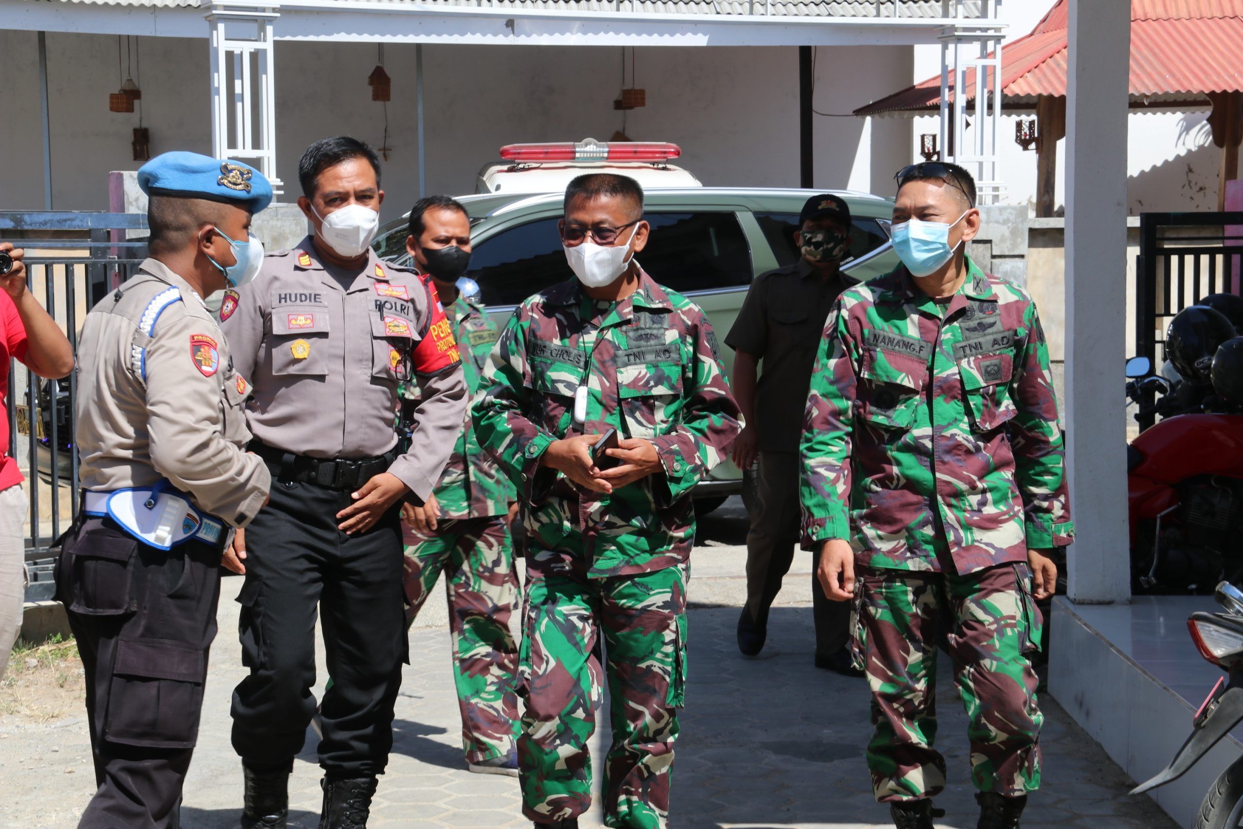 Serbuan Vaksinasi di Balai Desa Kebunangung di Pantau Langsung Dandim 0827 – Kapolres Sumenep