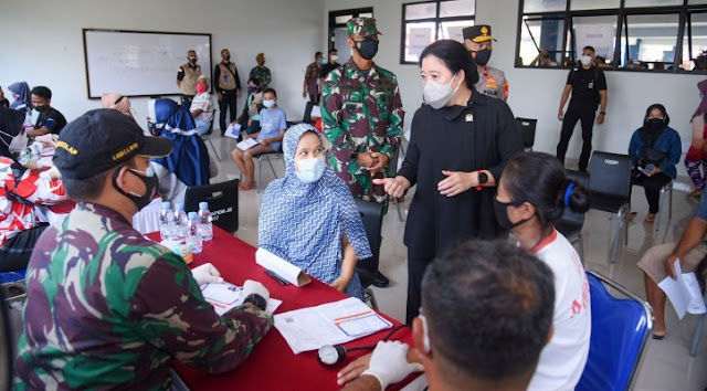 Blusukan Vaksinasi di Jakbar, Puan Maharani Tak Dikenali Warga