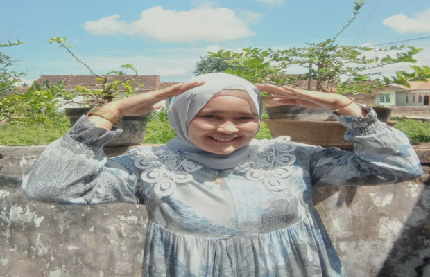 Mahasiswi Fakultas Pertanian Prihatin Harga Garam Madura