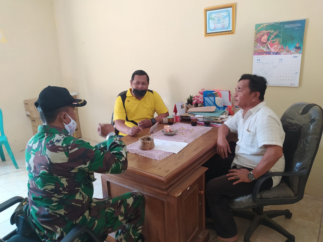 Babinsa Kembali Lagi Gencarkan Percepatan Vaksinasi Dosis l dan II Di Kecamatan Pasongsongan
