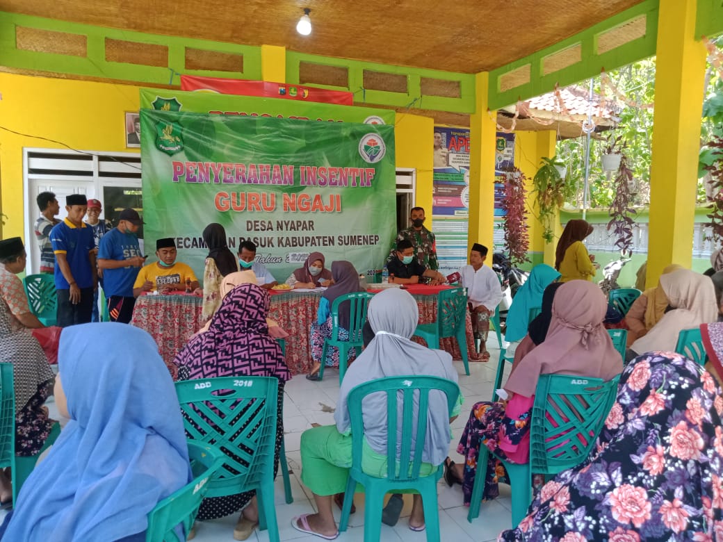 Tak kenal Hari Libur Babinsa  Koramil 0827/12 Dasuk Terus Gencarkan Vaksinasi