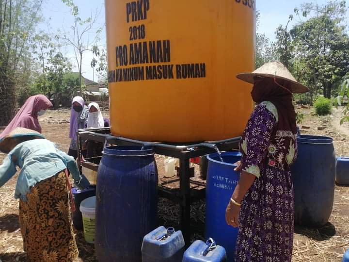 Sejumlah Desa Alami Kekeringan, PemkabTuban Salurkan Air Bersih