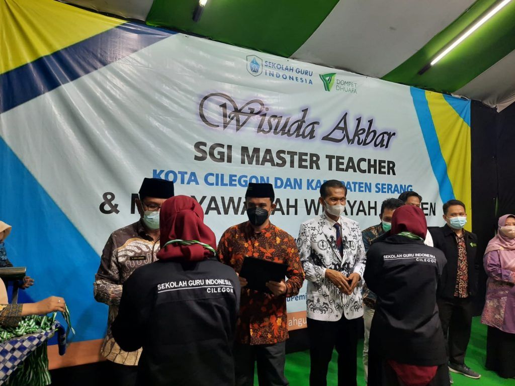 Wisuda Akbar 86 Guru SGI MT di Banten