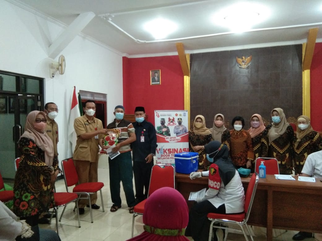 Pemkab Sumenep Dorong Gerakan Vaksinasi Melalui Koperasi