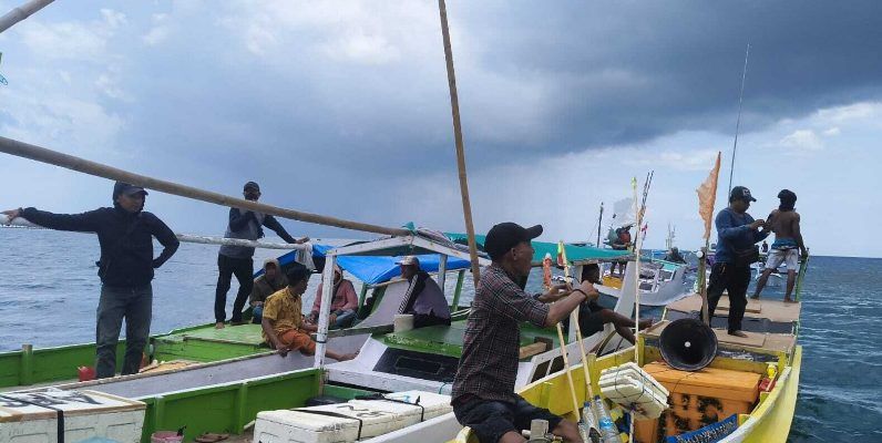 Aksi Heroik Nelayan Kangean: “Usir” Kapal Survei, Tolak Eksplorasi Migas Demi Masa Depan Laut