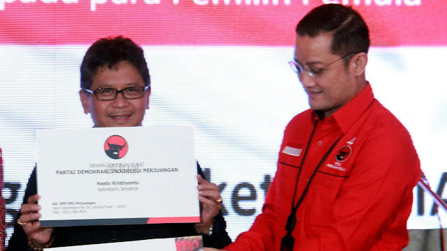 SBY Cairkan Bansos Rp22 T Dikritik, Demokrat: Apa Hasto Setuju Maling Bansos seperti Juliari?