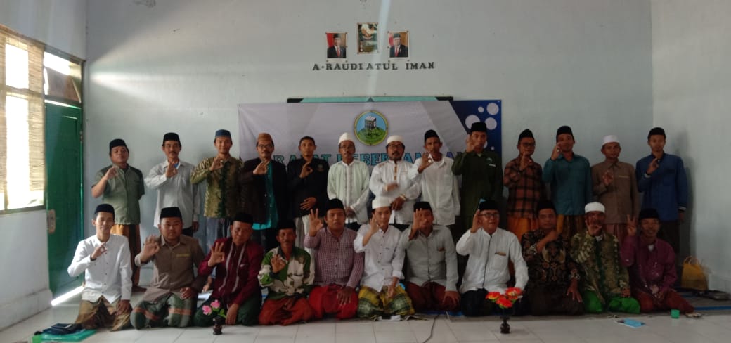 Jelang Semester Genap, Raudlatul Iman Lakukan Rapat Kebersamaan dan Launching Buku