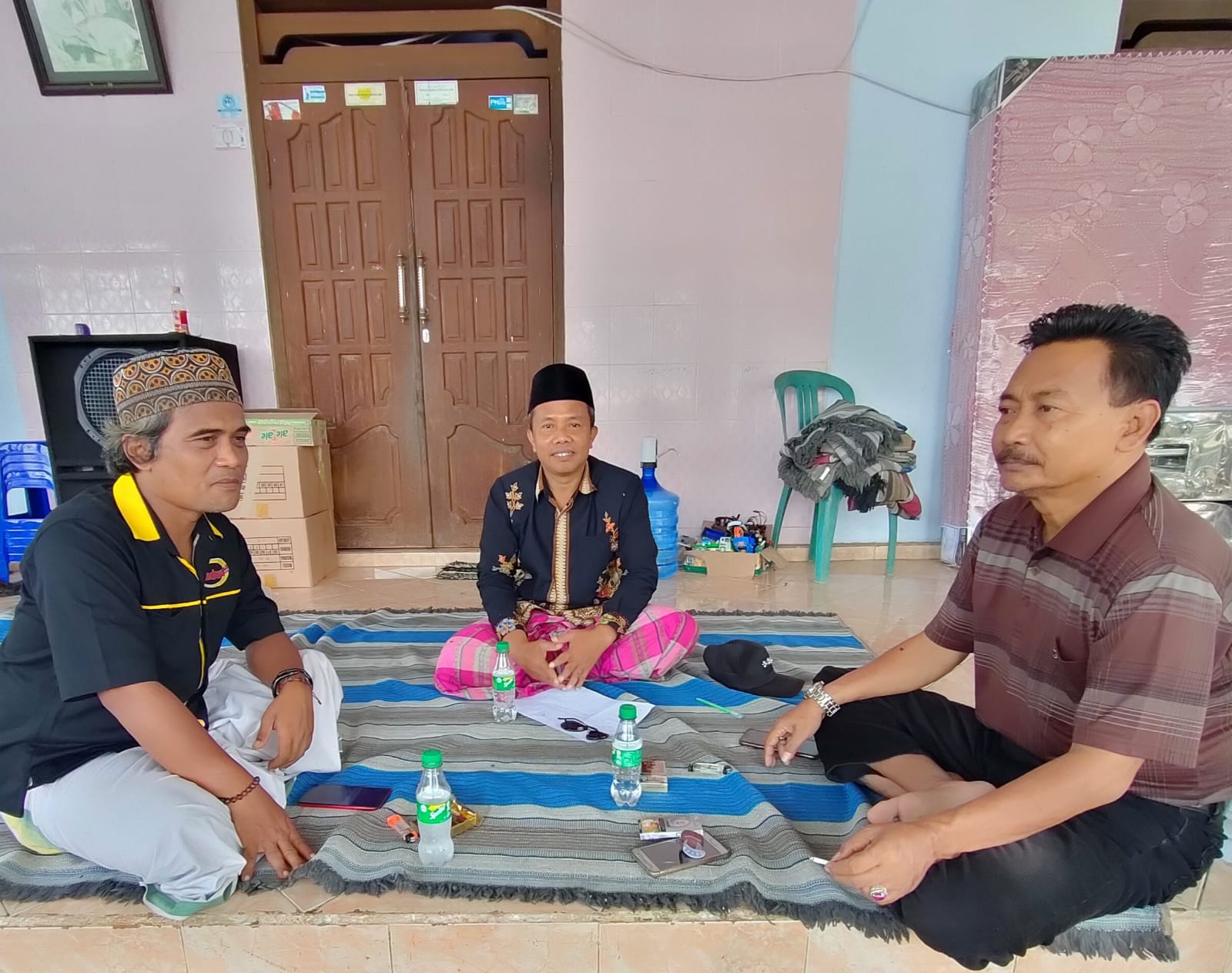 Rapat Terbatas, Pengurus Kompolan Potoh Kiai Rowi Bahas Teknis Haul di Masa Pandemi Rapat Terbatas, Pengurus Kompolan Potoh Kiai Rowi Bahas Teknis Haul di Masa Pandemi