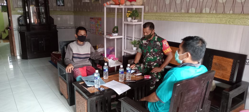 Gerak Cepat Babinsa Dampingi Tracing Contact Erat Tercamfirmasi Covid -19 Di Masarakat Gerak Cepat Babinsa Dampingi Tracing Contact Erat Tercamfirmasi Covid -19 Di Masarakat