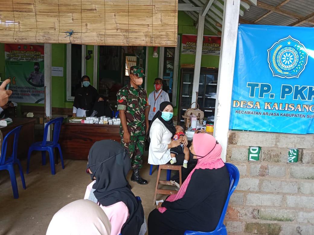 Babinsa Koramil 18 Kangaian Dampingi Kegiatan Posyandu Balita Di Masa Pandemi Covid 19 Babinsa Koramil 18 Kangaian Dampingi Kegiatan Posyandu Balita Di Masa Pandemi Covid 19