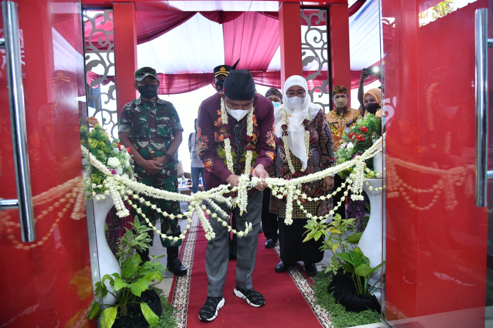 Dampingi Bupati Fauzi, Dandim 0827/Sumenep Hadiri Peresmian Gedung Baru UPT Labkesda, Puskesmas Gapura Dan Ambunten