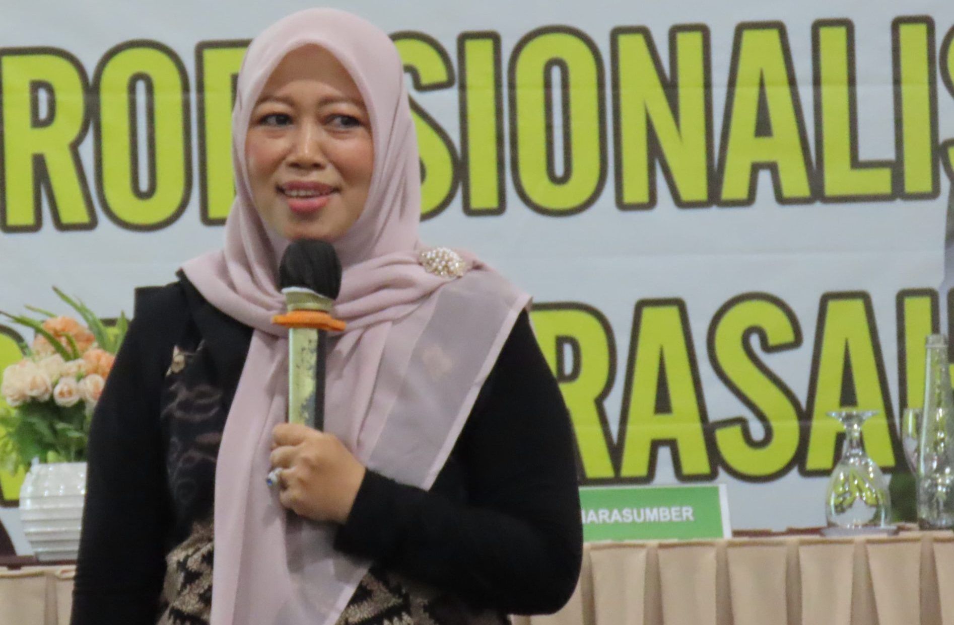 Hj. Ansari Tegaskan Narasi Negatif Terhadap Pesantren Cederai Nilai Kebangsaan
