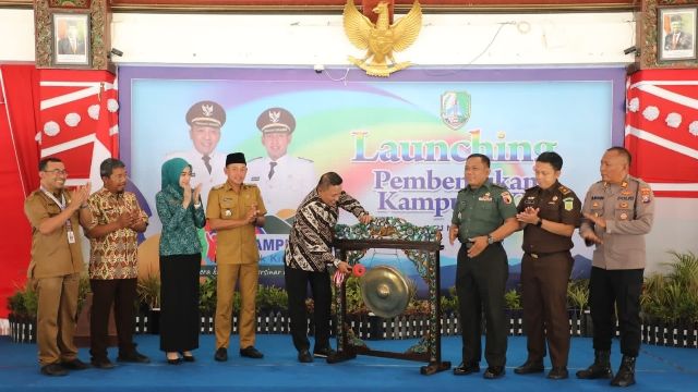 Bupati Dan Wabup Sampang Launching Kampung Keluarga Berkualitas