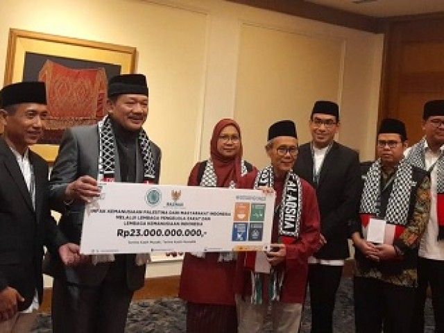 MUI Serahkan Rp 23 Miliar Dana Bantuan Kemanusiaan Palestina