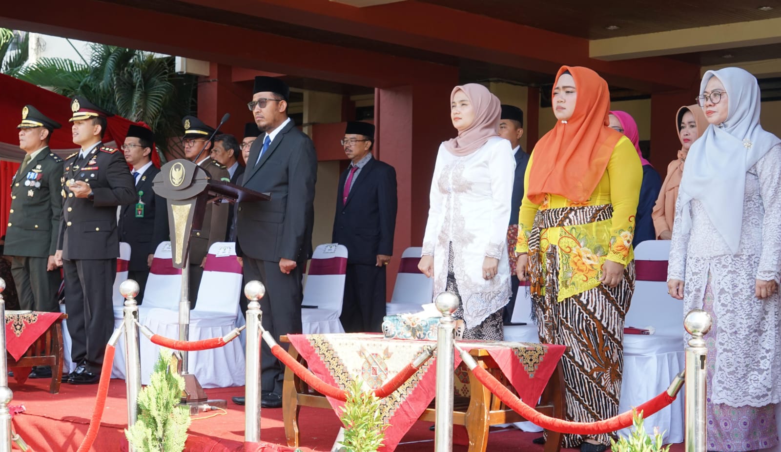 Pesan Bupati Fauzi Dihari Bela Negara ke-75 dan Hari Ibu ke-95 Pesan Bupati Fauzi Dihari Bela Negara ke-75 dan Hari Ibu ke-95