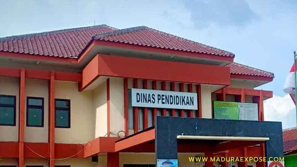 Kantor Dinas Pendidikan Sumenep Didemo Mahasiswa, Terkait Anggaran Rp 867 M