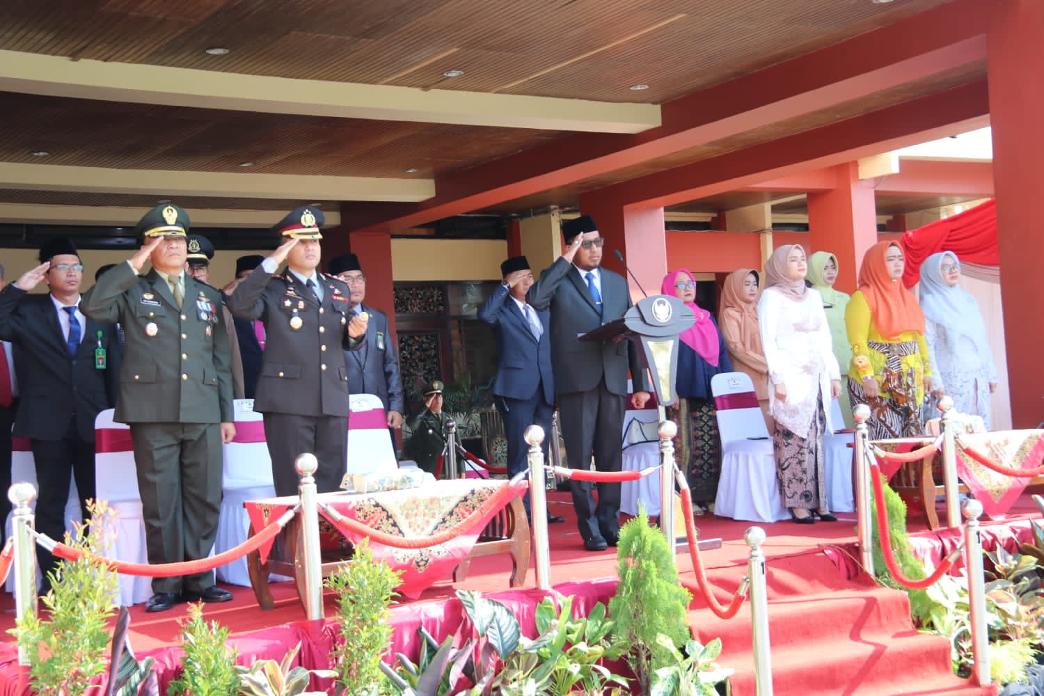 Kasdim Sumenep Hadiri Upacara Peringatan Hari Ibu ke-95 dan Hari Bela Negara ke 75