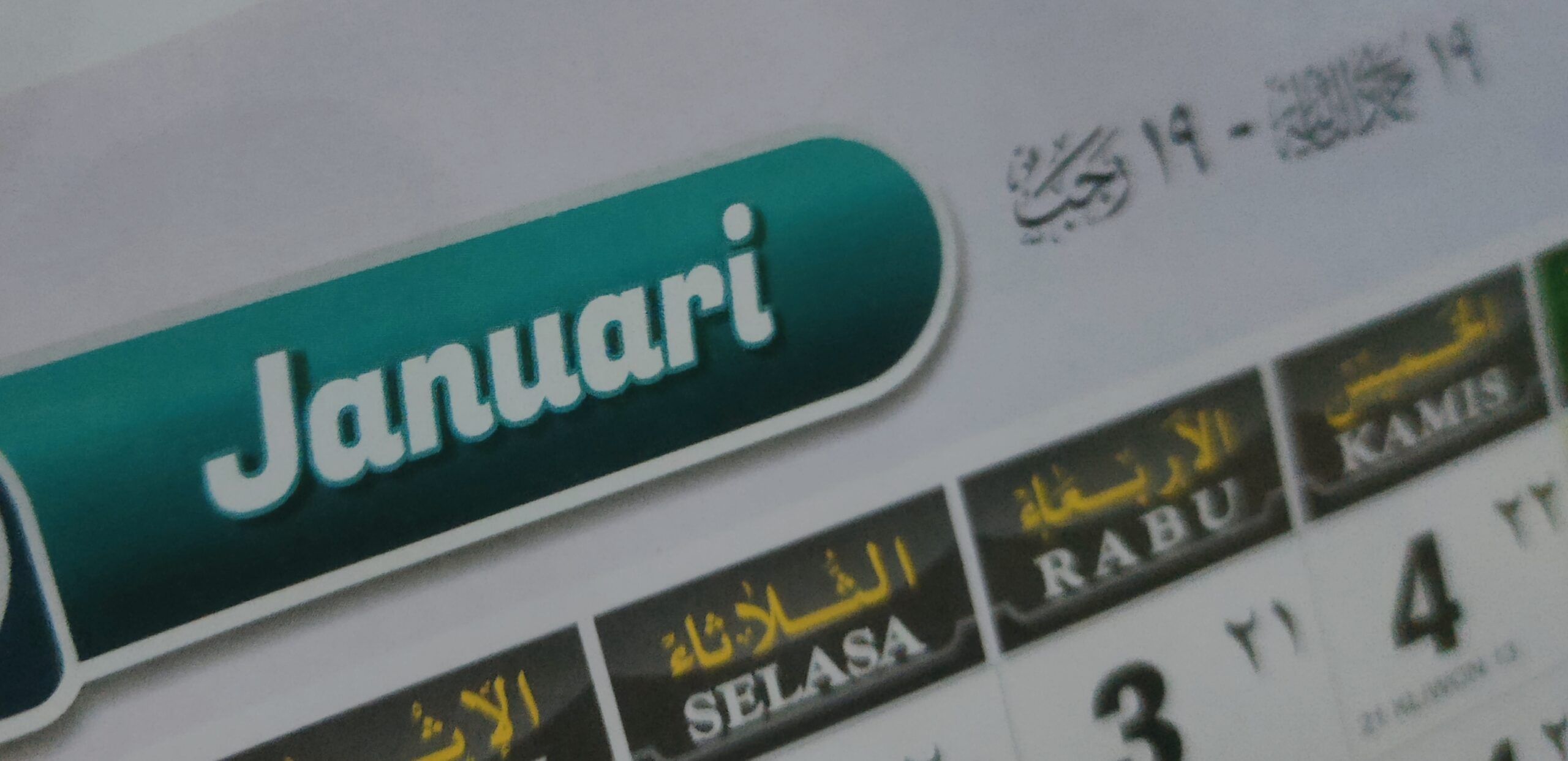 Besok, Awal Januari 2024 Libur Gak Ya?