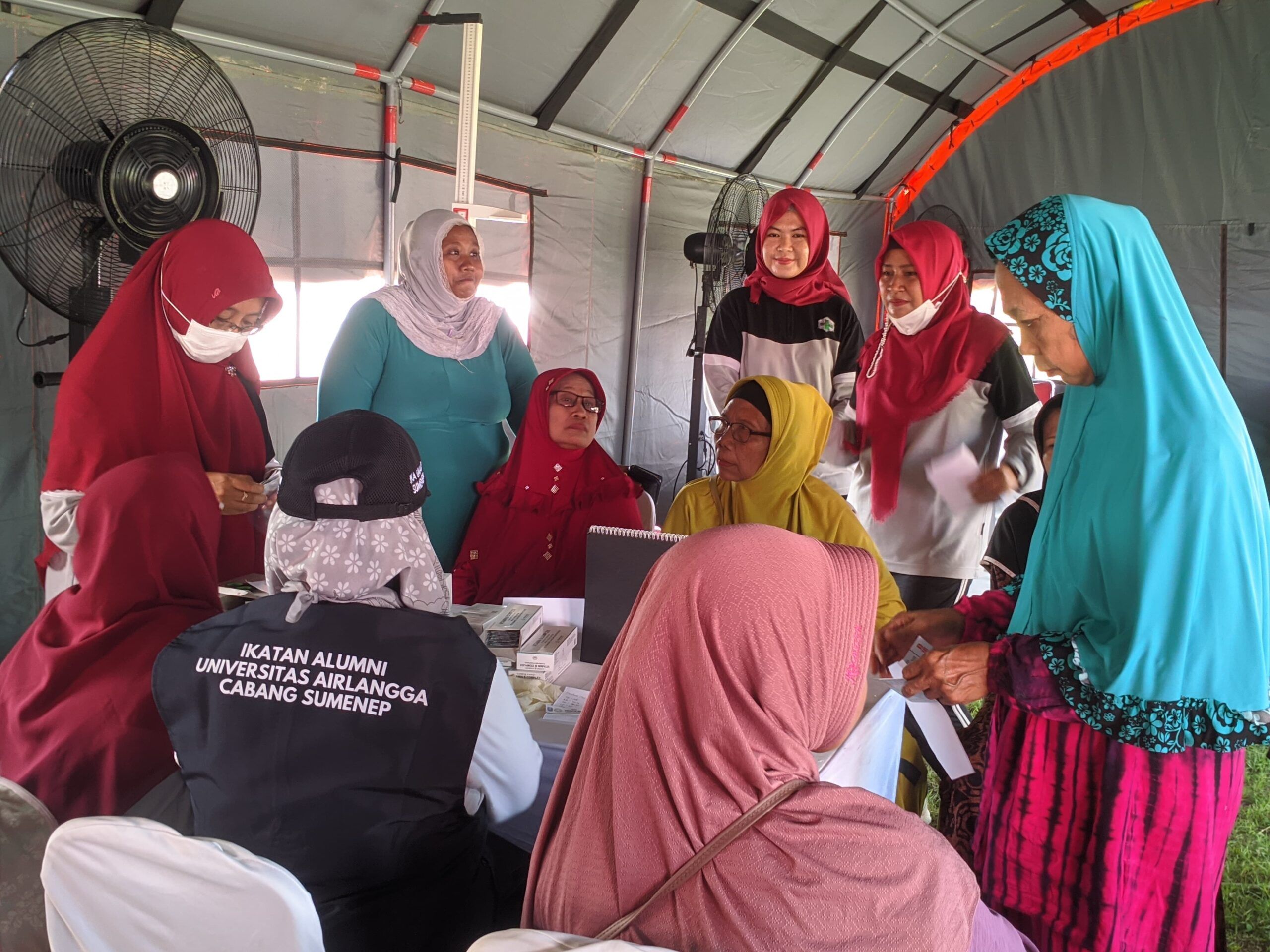 IKA UNAIR Sumenep Gelar Baksos Pengobatan Gratis