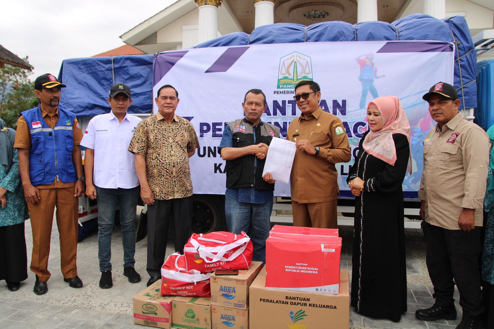 Pemerintah Aceh serahkan Bantuan Masa Panik kepada Pemkab Gayo Lues