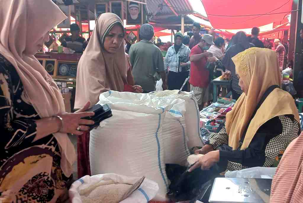 Harga Beras Melonjak