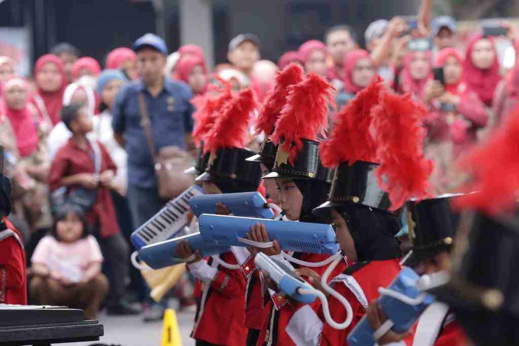 Luar Biasa Penampilan Drumband MNU Bangkalan