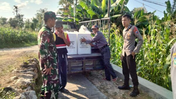 Pergeseran Logistik dari PPS ke PPK Lenteng Dikawal Aparat