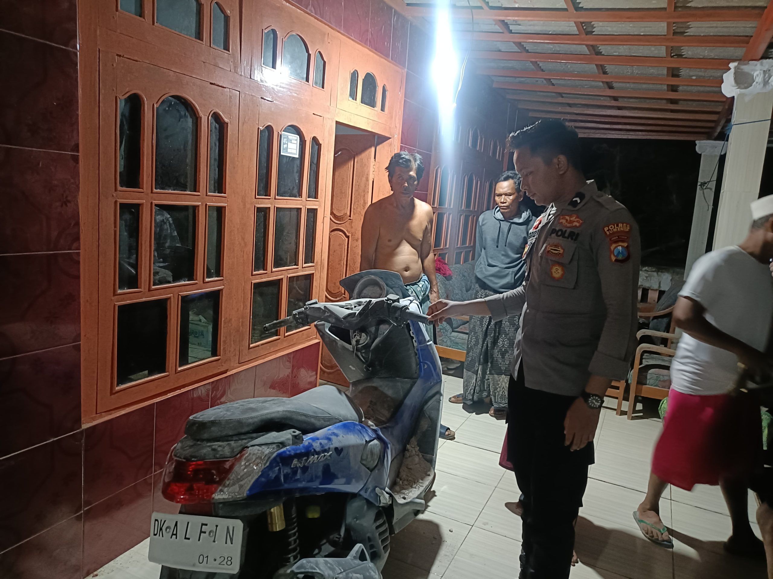 Sumenep Berduka: 42 Bangunan Rusak Berat-Ringan Dihantam Gempa M 6,5 Tengah Malam