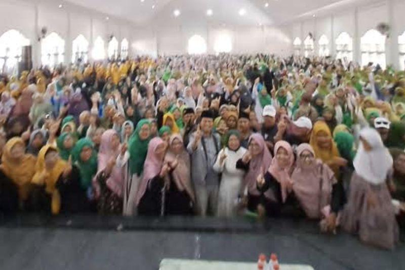 Muslimat NU Pilih Dukung AMIN Setelah Khofifah Gabung ke Prabowo-Gibran Muslimat NU Pilih Dukung AMIN Setelah Khofifah Gabung ke Prabowo-Gibran