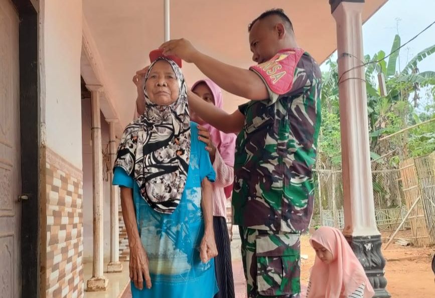 Dampingi Posyandu, Bukti Nyata Babinsa Dasuk Peduli Kesehatan Wargan Dan Lansia