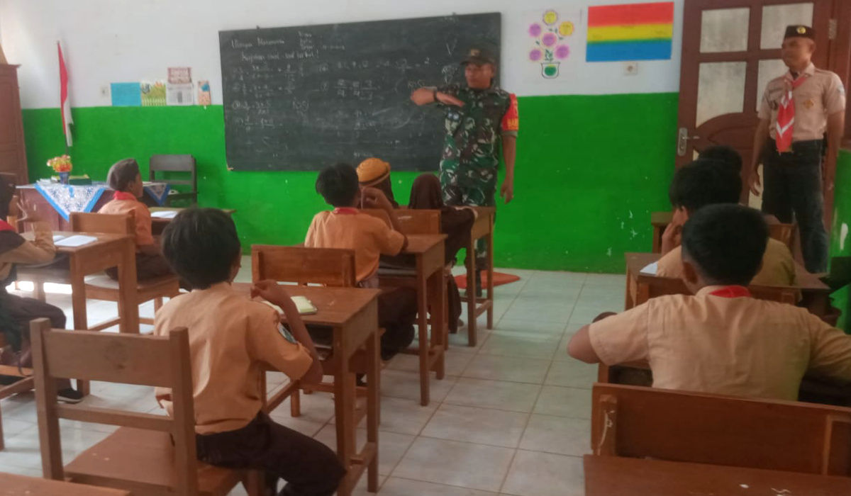Babinsa Masuk Sekolah