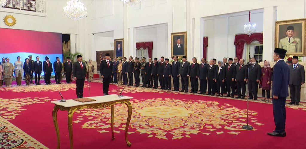 Presiden Melantik Hadi Tjahjanto Jadi Menko Polhukam dan AHY Menteri ATR/BPN