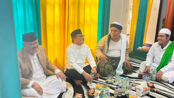 Tinggalkan Prabowo, Kiai Nur Kini Mantap Dukung AMIN