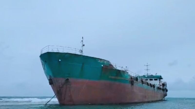 Kapal Tangker Kandas di Perairan Sumenep
