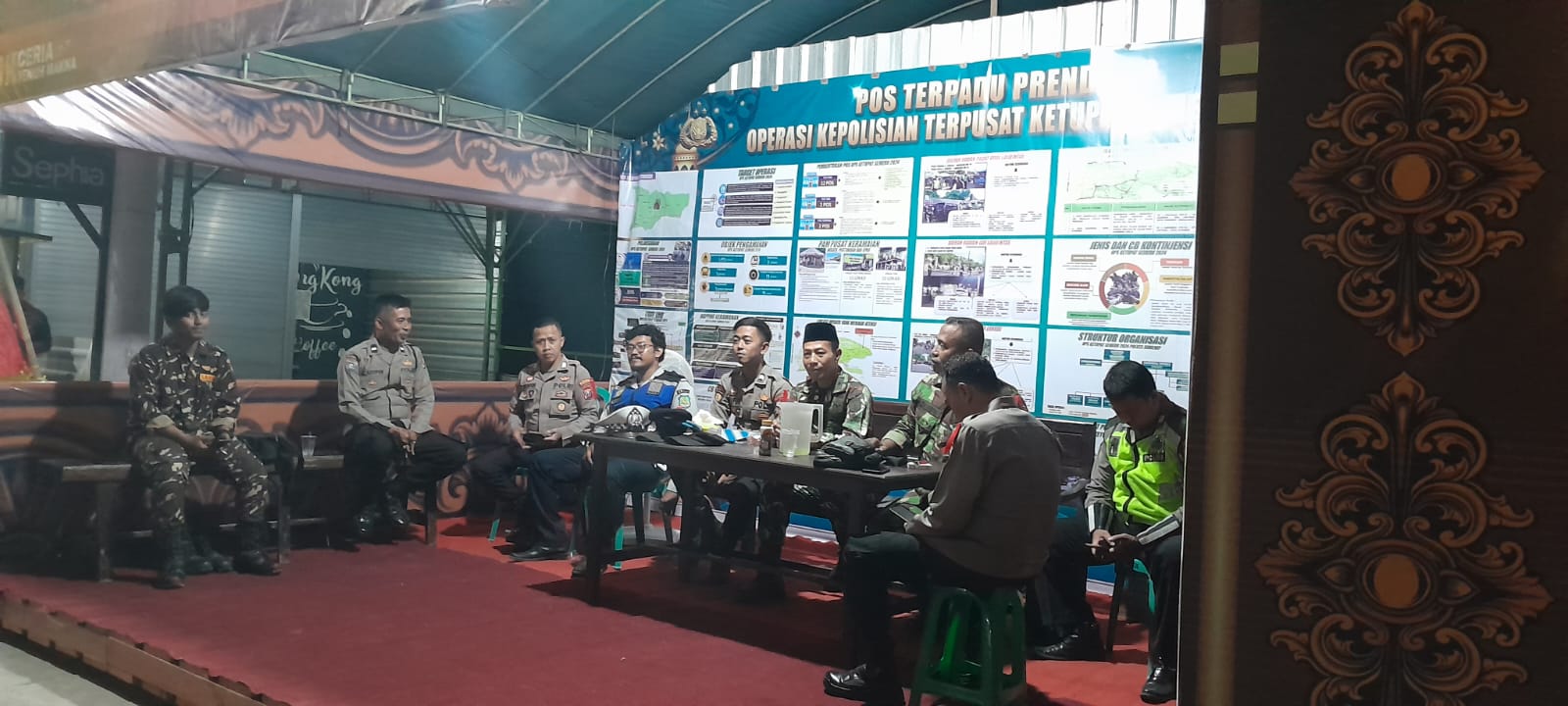 Sinergitas Pos Terpadu, Koramil 0827/09 Pragaan Laksanakan Pengaman Arus Mudik Lebaran
