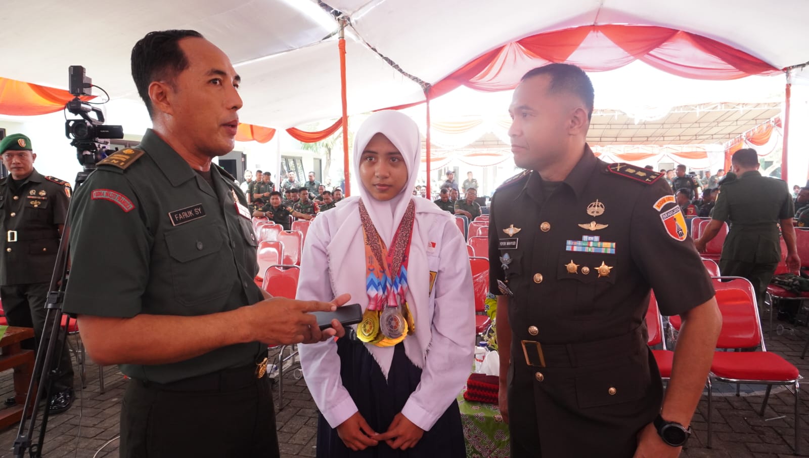Sabet 9 Medali Kejurda Renang Se Indonesia, Putri Prajurit Kodim Sumenep Dapat Apresiasi dari Danrem 084/BJ