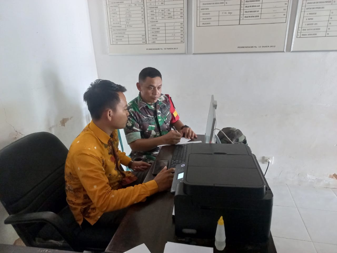 Update Data Wilayah, Babinsa Koramil 0827/09 Pragaan Laksanakan Puldata Ter