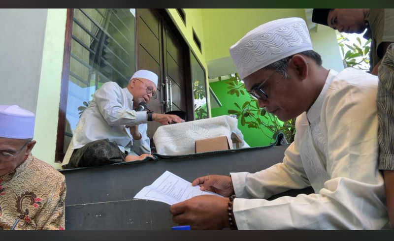 Ngaji Al-Hikam Bersama Buya Busyro, Ngopi Bareng Bacawabup Hingga Pertemuan Potoh Syeckh Akbar