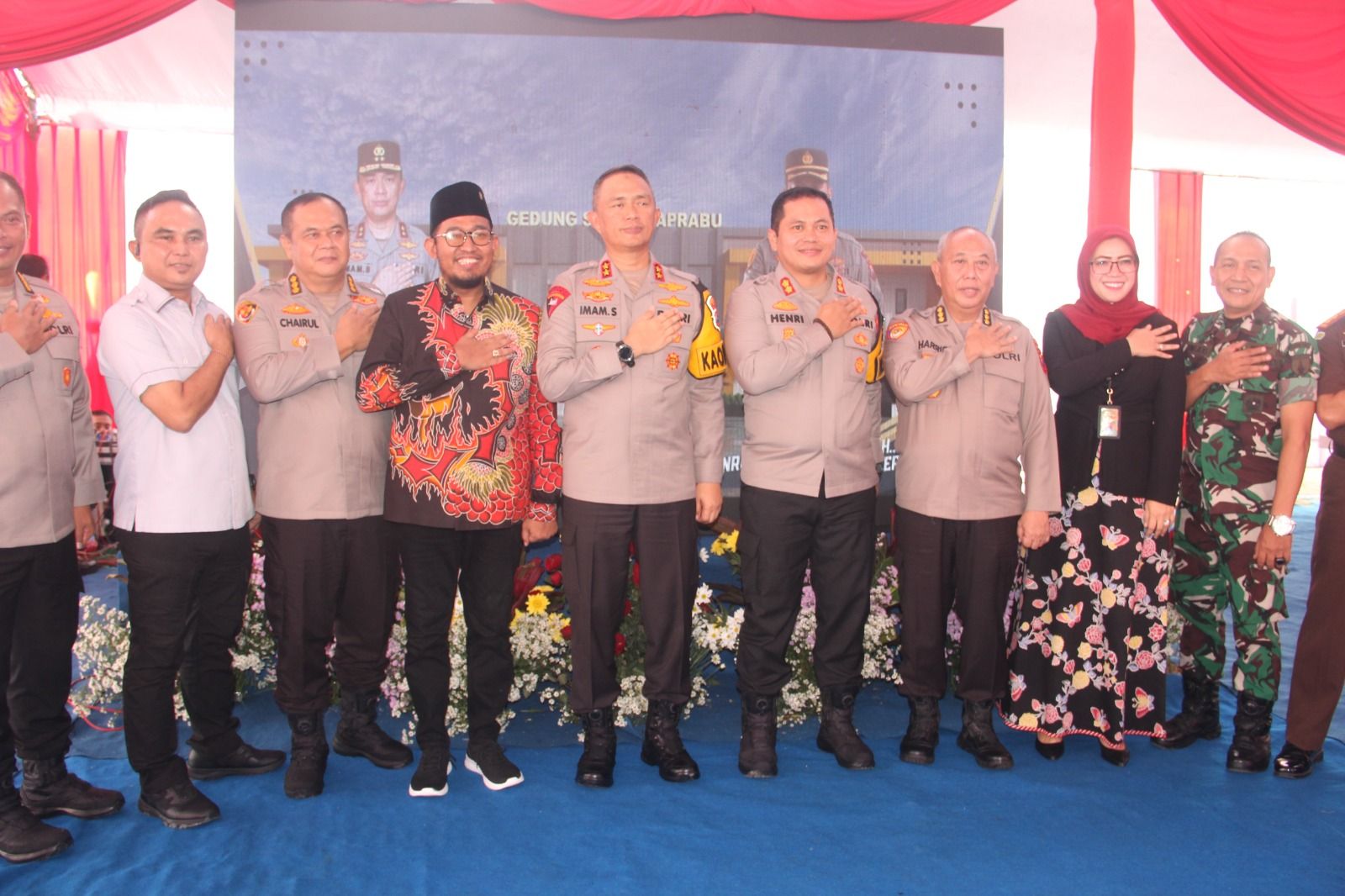 Kapolda Jatim Lakukan Peletakan Batu Pertama Gedung Satya Haprabu Polres Sumenep