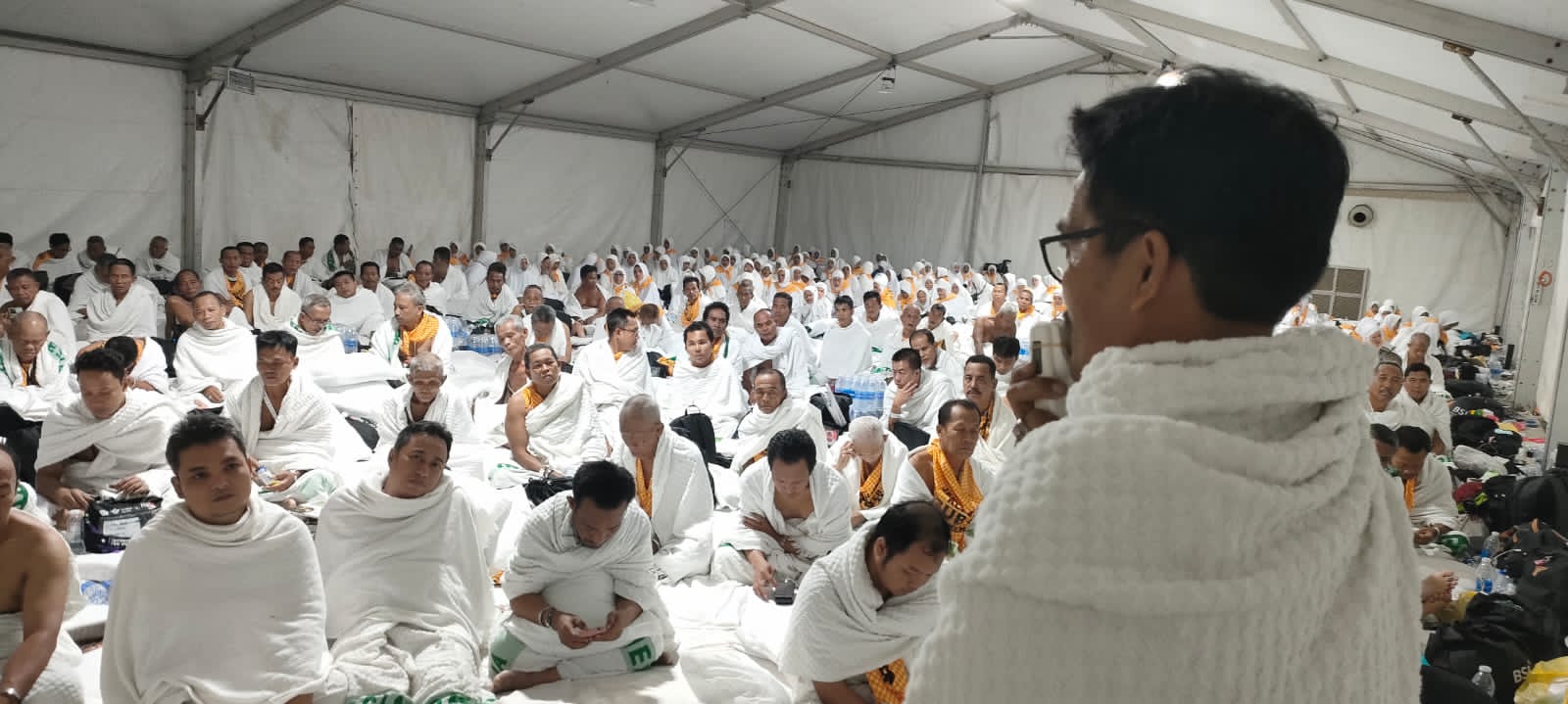 Sekjen Kaprowi Beri Tausiyah Ratusan Jamaah Haji di Jabal Rahmah